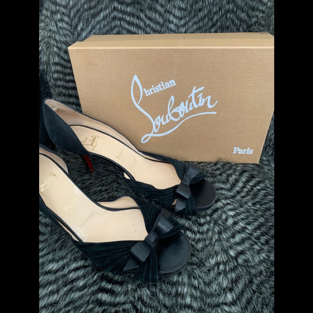 CHRISTIAN LOUBOUTIN BLACK PEEP TOE PUMPS SIZE 41
